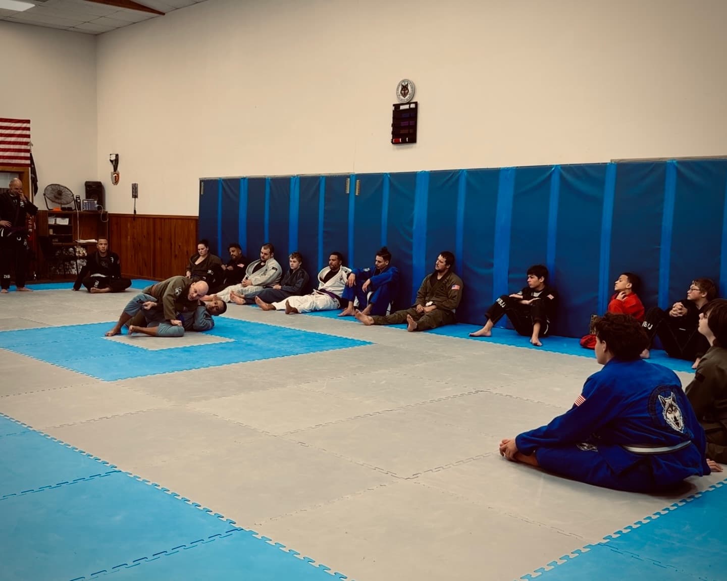 Students watching technique instruction at Vykyng Martial Arts Club